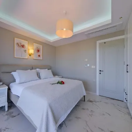 Oludeniz Luxury With Two Pools Vila
