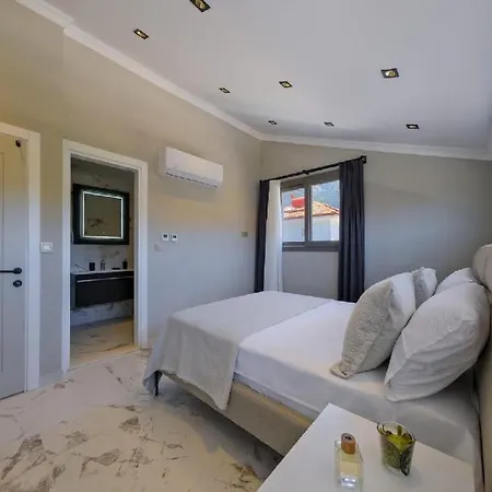 Vila Oludeniz Luxury With Two Pools