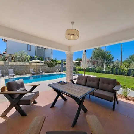 Vila Oludeniz Luxury With Two Pools