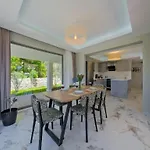 Oludeniz Luxury With Two Pools * Fethiye