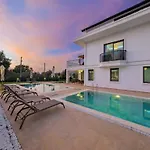 Vila Oludeniz Luxury With Two Pools *