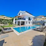 Oludeniz Luxury With Two Pools * Fethiye