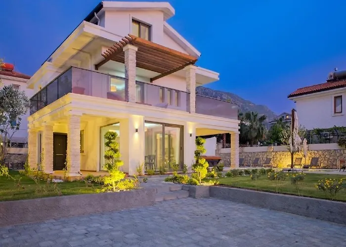 Vila Oludeniz Luxury With Two Pools Fethiye