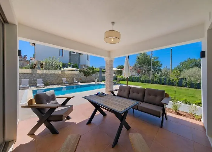 Vila Oludeniz Luxury With Two Pools