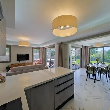 Oludeniz Luxury With Two Pools Villa *