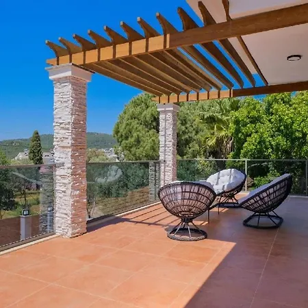 Oludeniz Luxury With Two Pools Villa Fethiye