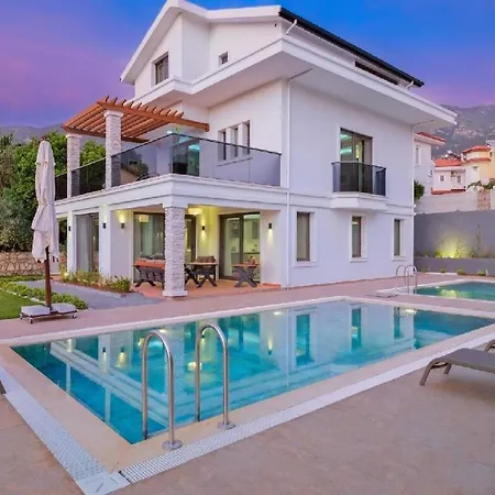 Oludeniz Luxury With Two Pools * Fethiye