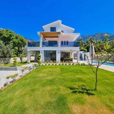 Villa Oludeniz Luxury With Two Pools Fethiye